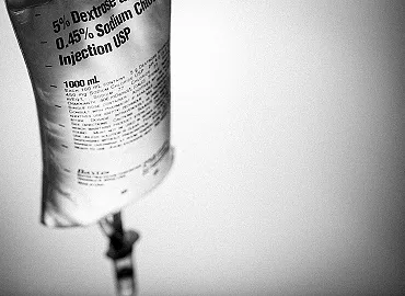 1000 mL IV bag with solution.