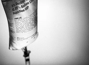 1000 mL IV bag with solution.
